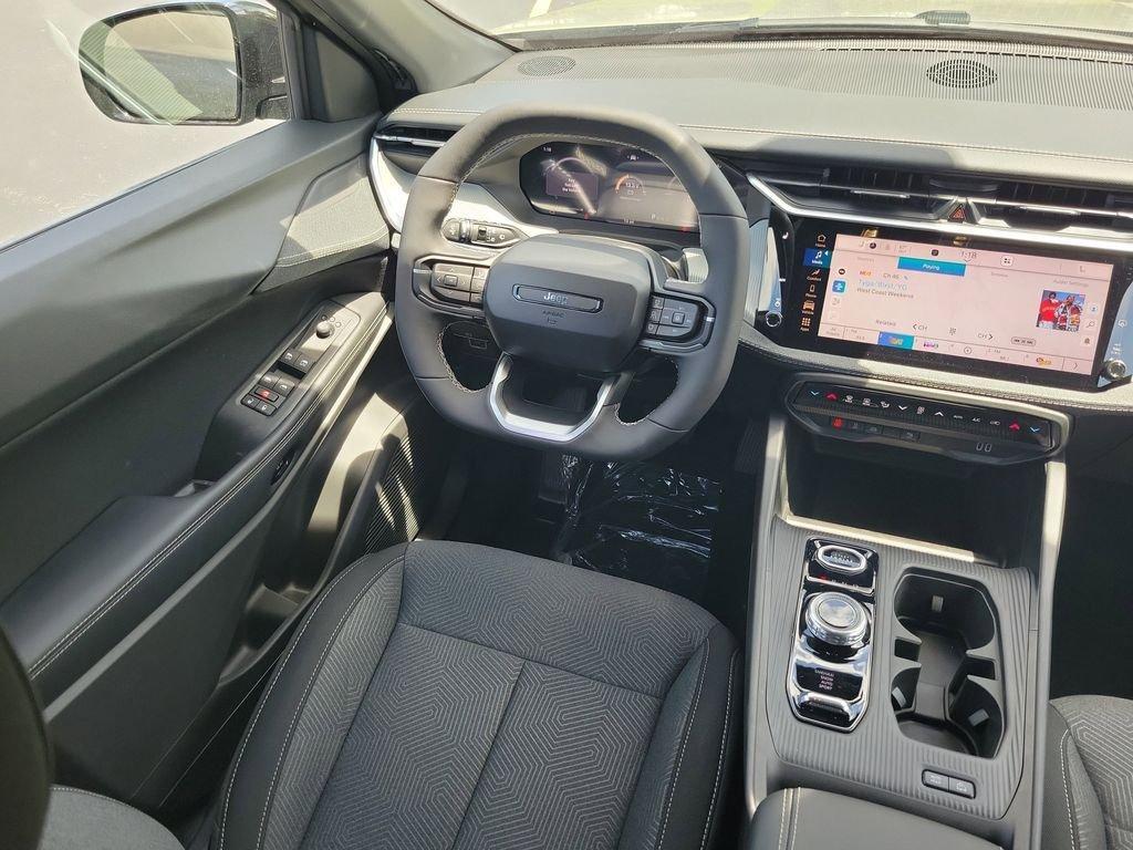 new 2026 Jeep Cherokee car, priced at $38,998