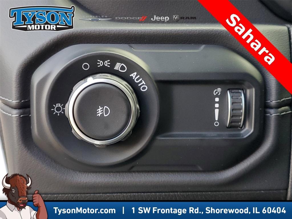 new 2025 Jeep Wrangler car, priced at $45,744