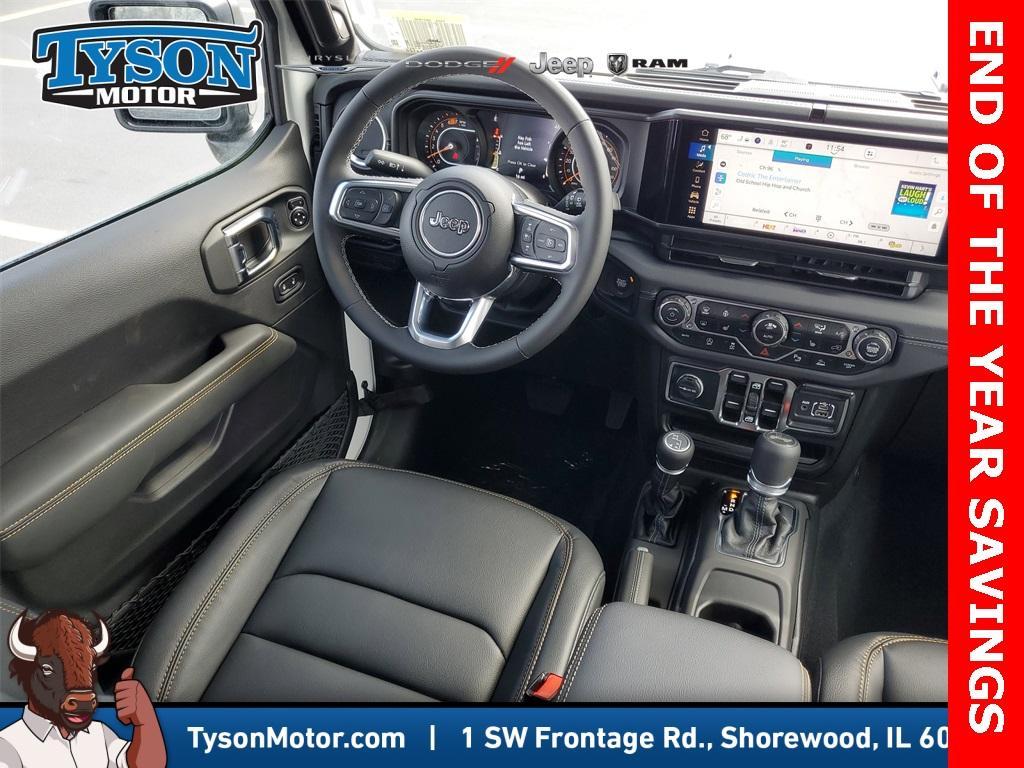 new 2025 Jeep Wrangler car, priced at $48,304