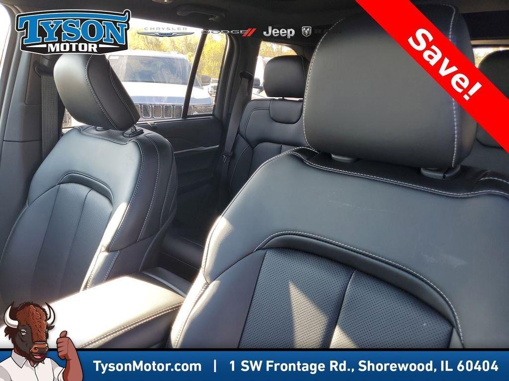 new 2025 Jeep Grand Cherokee car, priced at $49,244