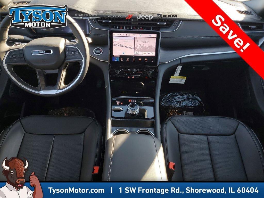 new 2025 Jeep Grand Cherokee car, priced at $49,244