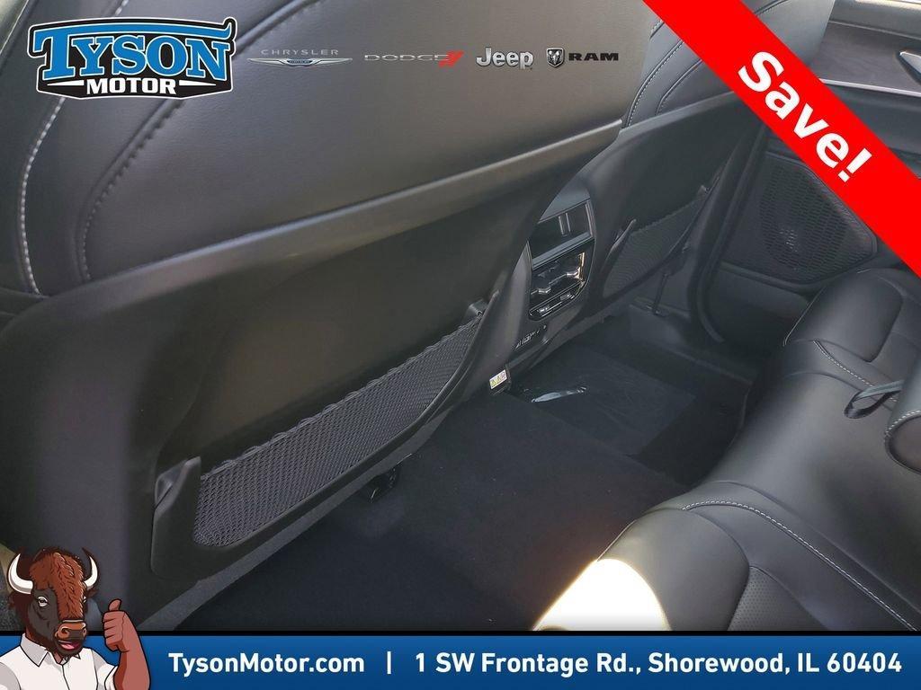 new 2025 Jeep Grand Cherokee car, priced at $49,244