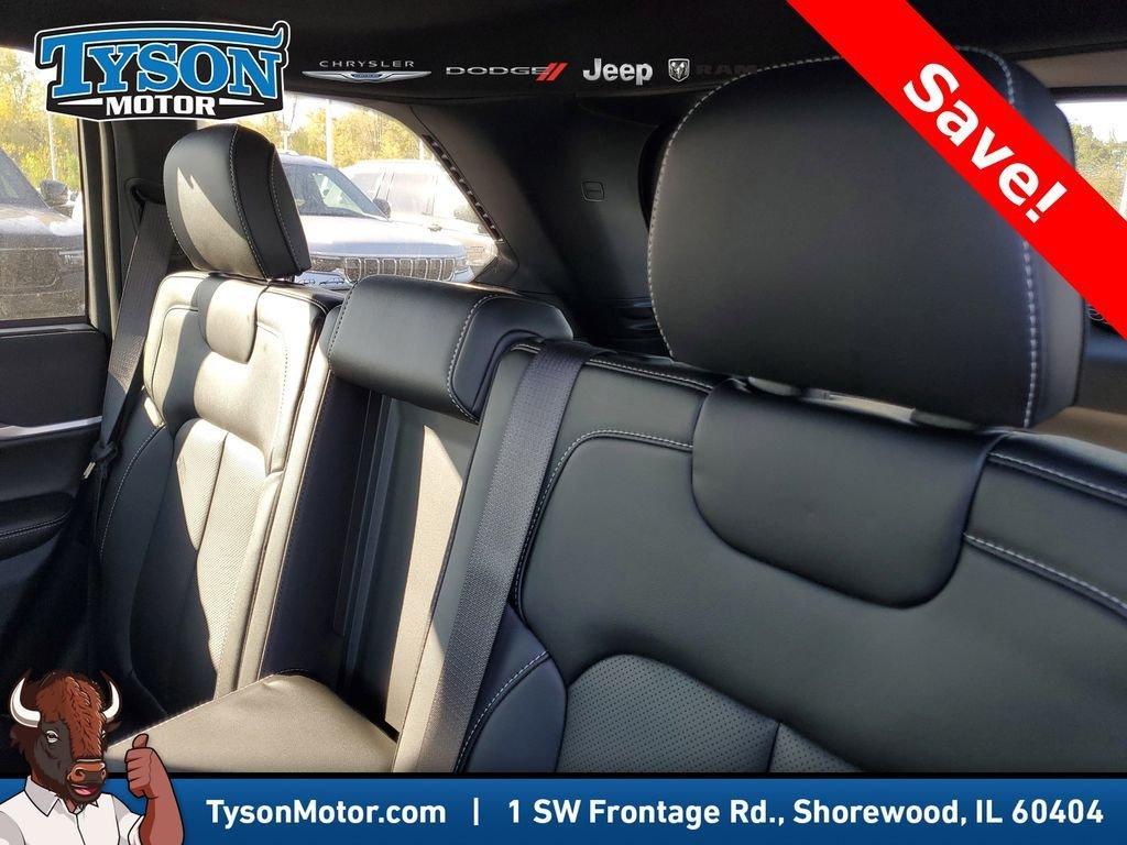 new 2025 Jeep Grand Cherokee car, priced at $49,244