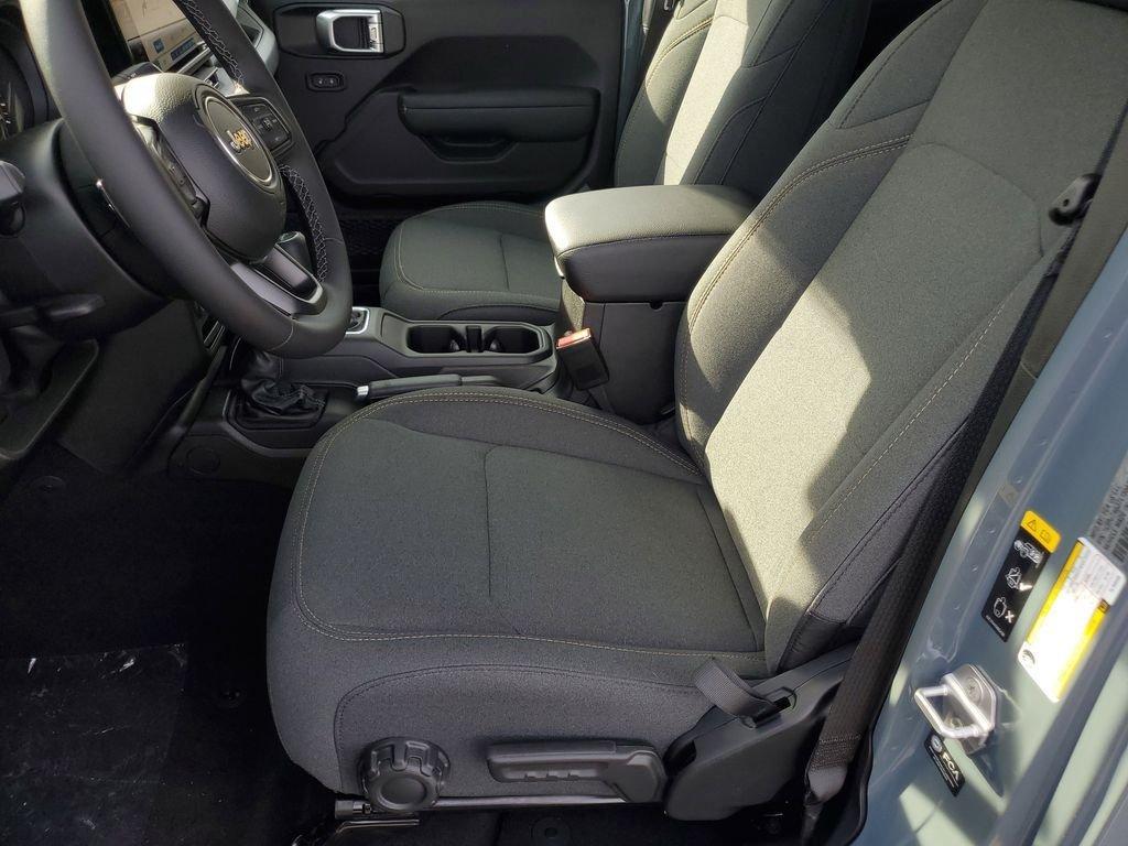 new 2026 Jeep Gladiator car, priced at $43,471