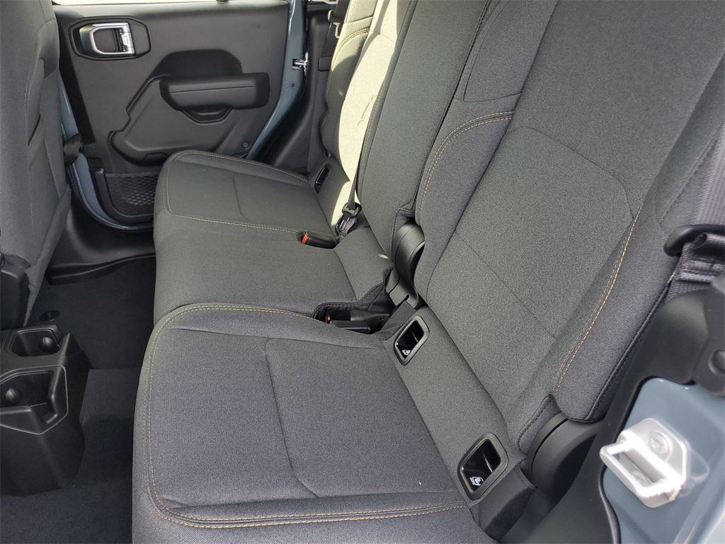 new 2026 Jeep Gladiator car, priced at $45,020