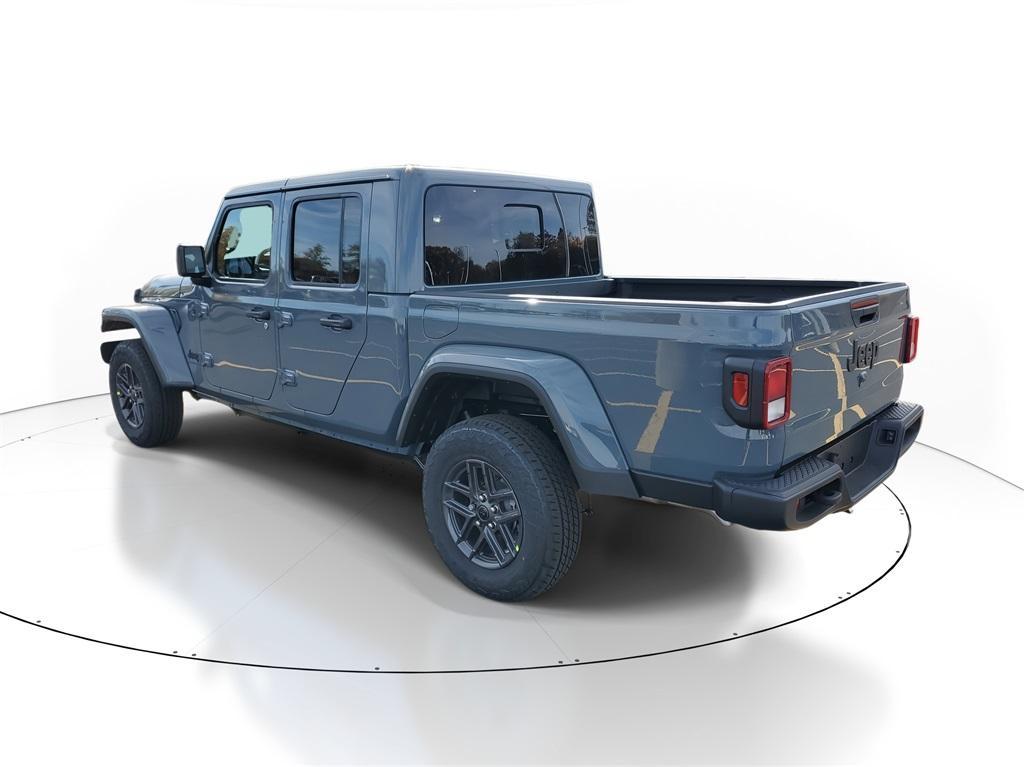 new 2026 Jeep Gladiator car, priced at $45,020