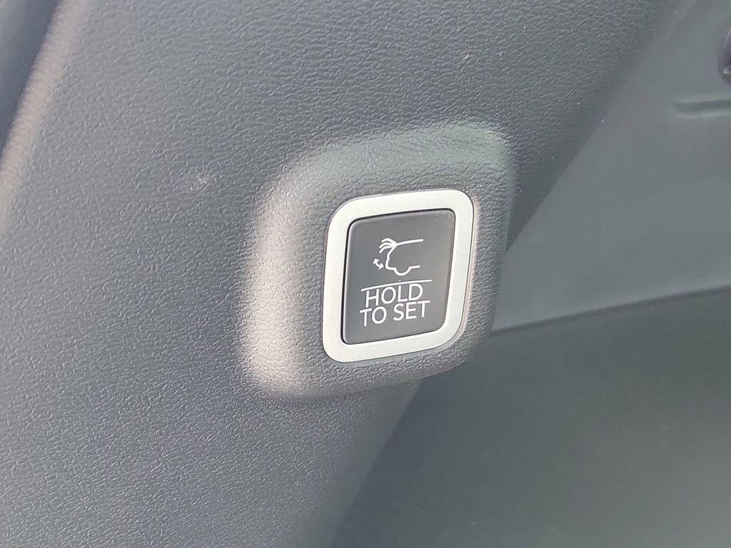 new 2026 Jeep Cherokee car, priced at $44,499