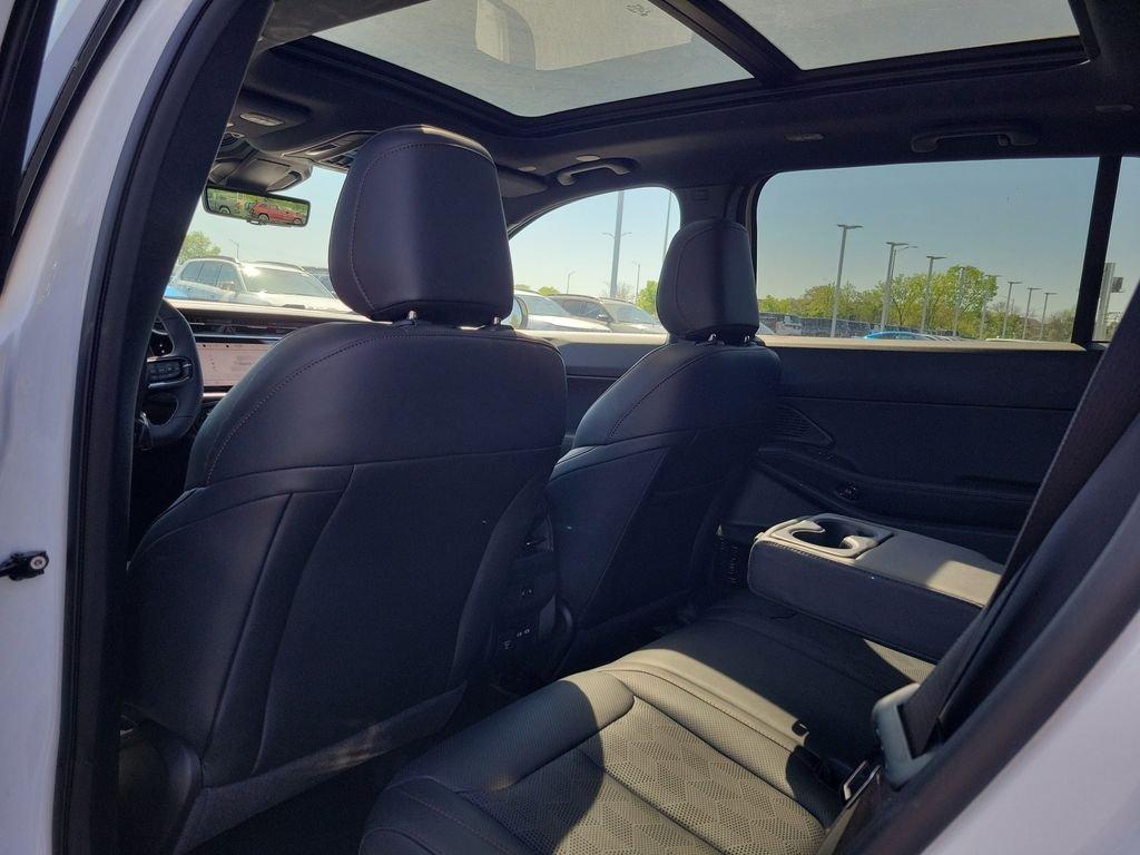 new 2026 Jeep Cherokee car, priced at $44,499