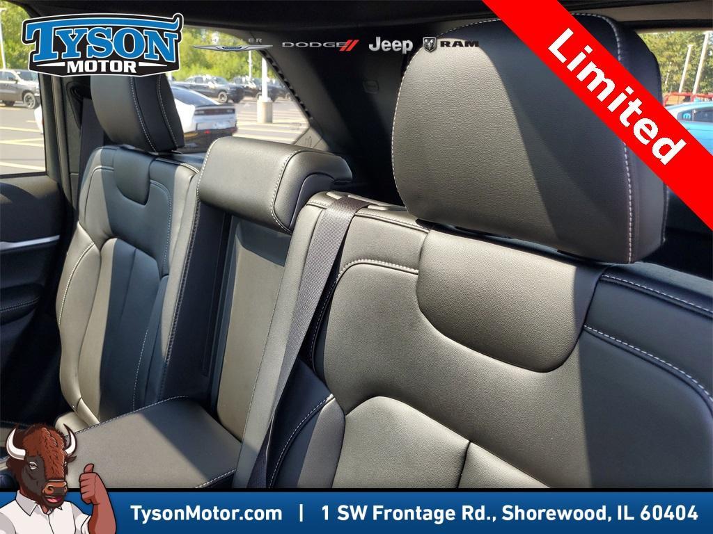 new 2025 Jeep Grand Cherokee car, priced at $44,283