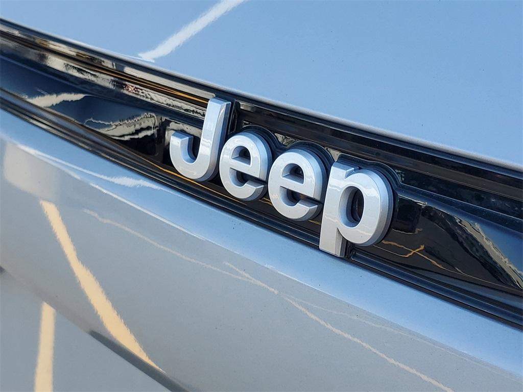 new 2025 Jeep Grand Cherokee car, priced at $39,283