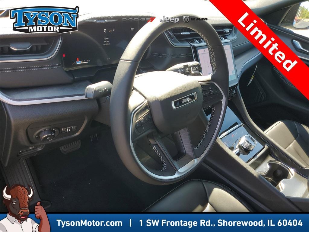 new 2025 Jeep Grand Cherokee car, priced at $44,283