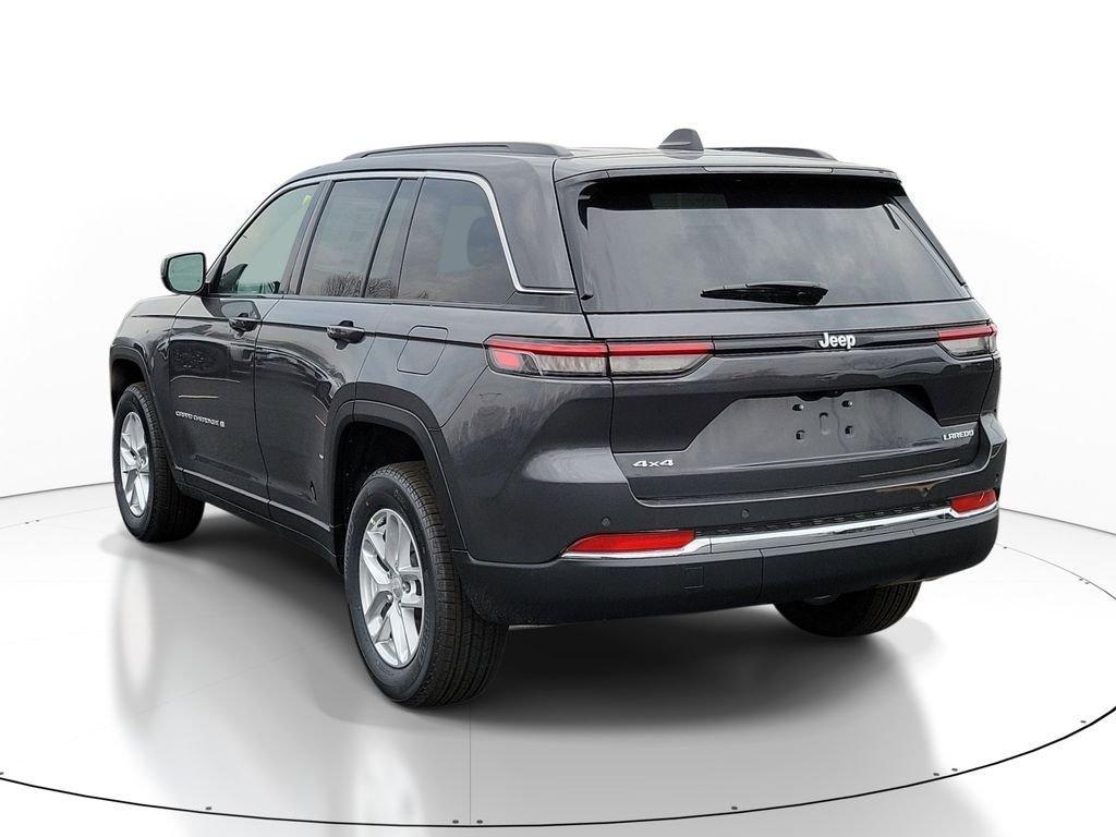 new 2026 Jeep Grand Cherokee car, priced at $41,590