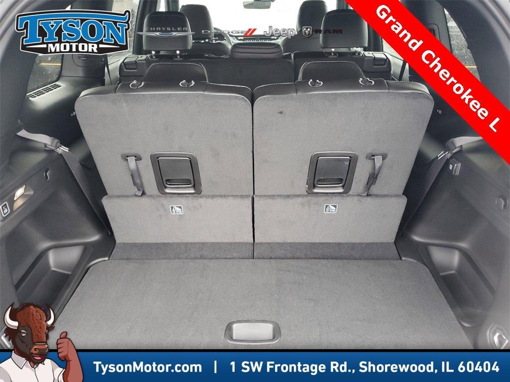 new 2025 Jeep Grand Cherokee L car, priced at $44,977