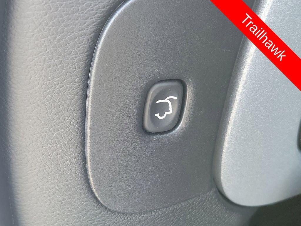 used 2017 Jeep Cherokee car, priced at $16,977