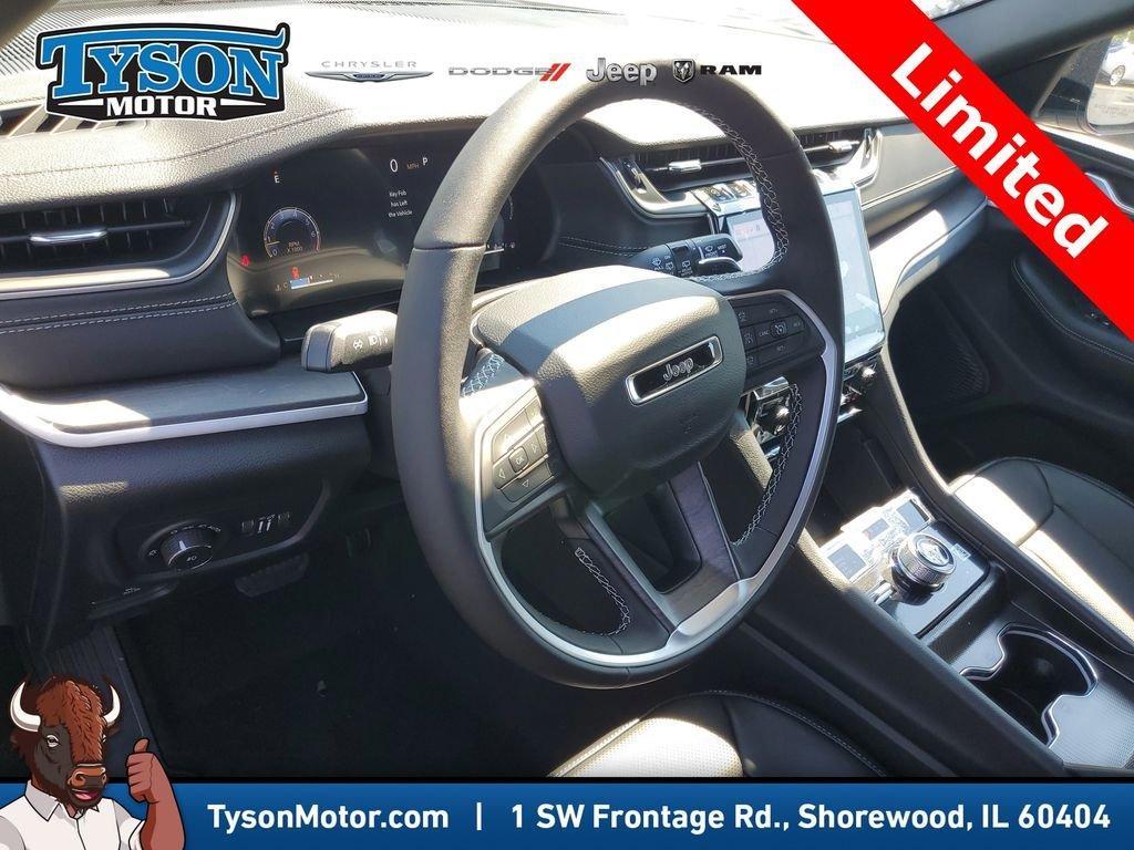 new 2025 Jeep Grand Cherokee car, priced at $46,494