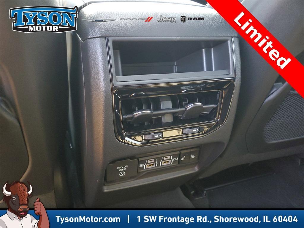 new 2025 Jeep Grand Cherokee car, priced at $49,994