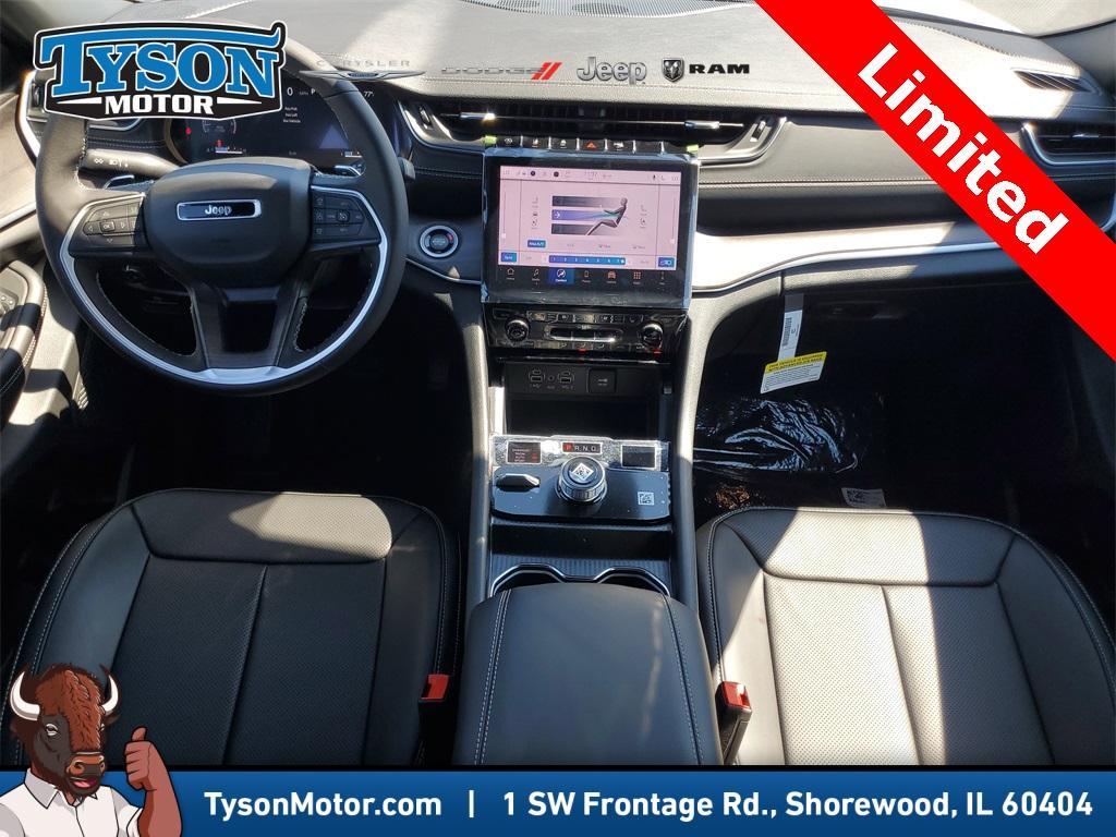 new 2025 Jeep Grand Cherokee car, priced at $49,994