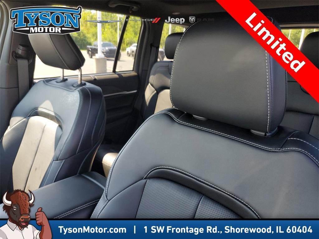 new 2025 Jeep Grand Cherokee car, priced at $49,994