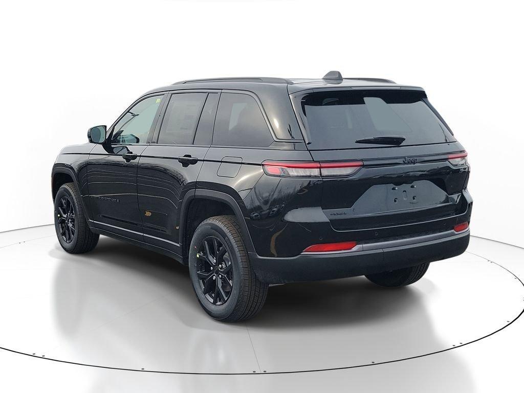 new 2026 Jeep Grand Cherokee car, priced at $44,283