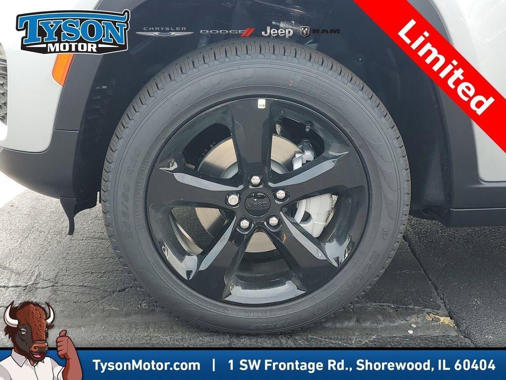 new 2025 Jeep Grand Cherokee car, priced at $44,236