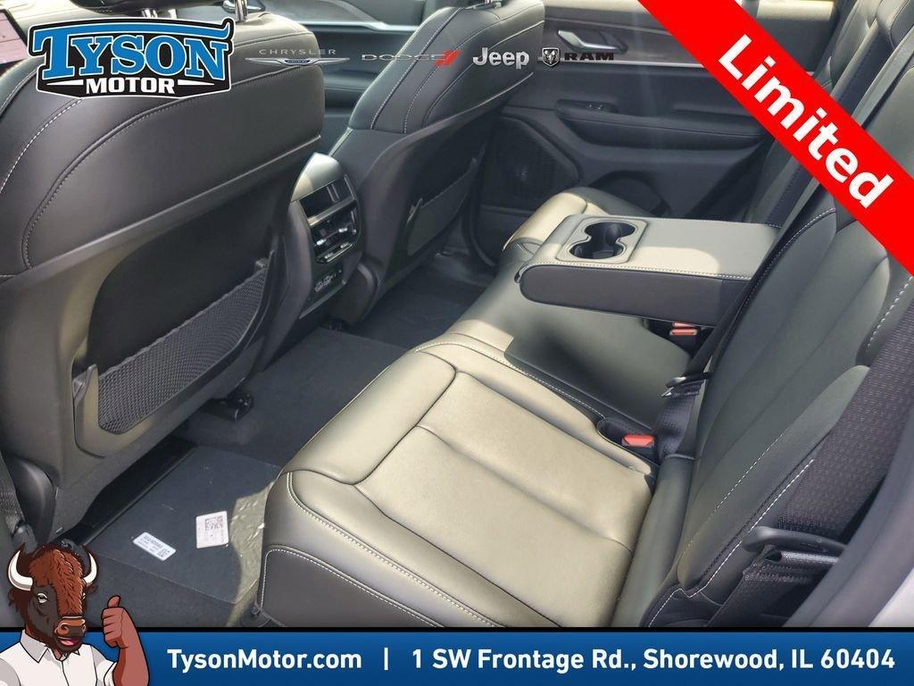 new 2025 Jeep Grand Cherokee car, priced at $44,236