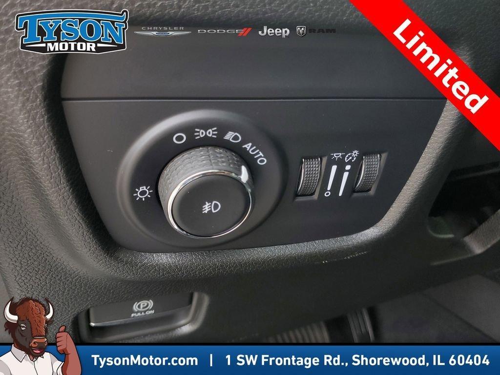 new 2025 Jeep Grand Cherokee car, priced at $44,236