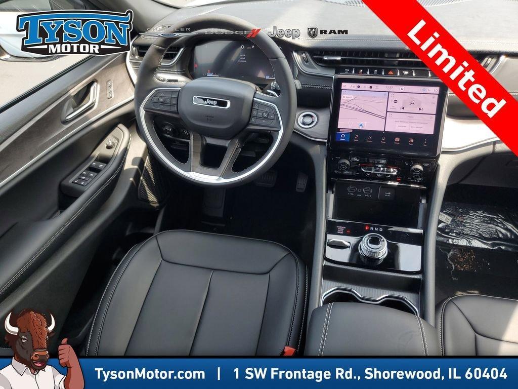 new 2025 Jeep Grand Cherokee car, priced at $44,236