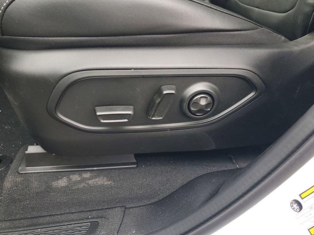 new 2026 Jeep Grand Cherokee L car, priced at $47,653