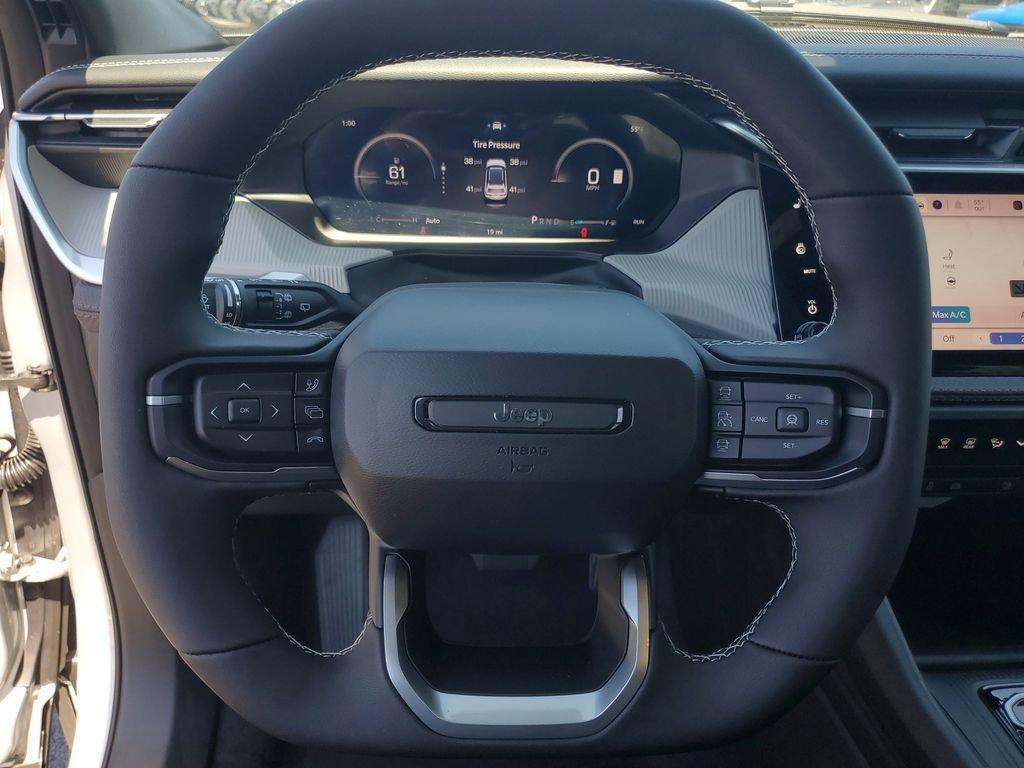 new 2026 Jeep Cherokee car, priced at $41,594