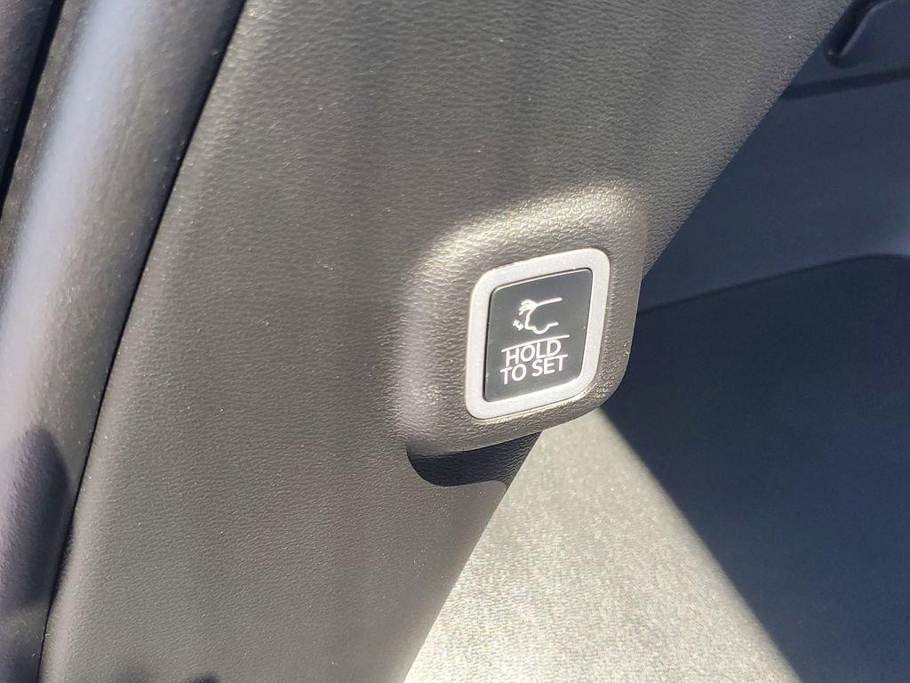 new 2026 Jeep Cherokee car, priced at $41,594