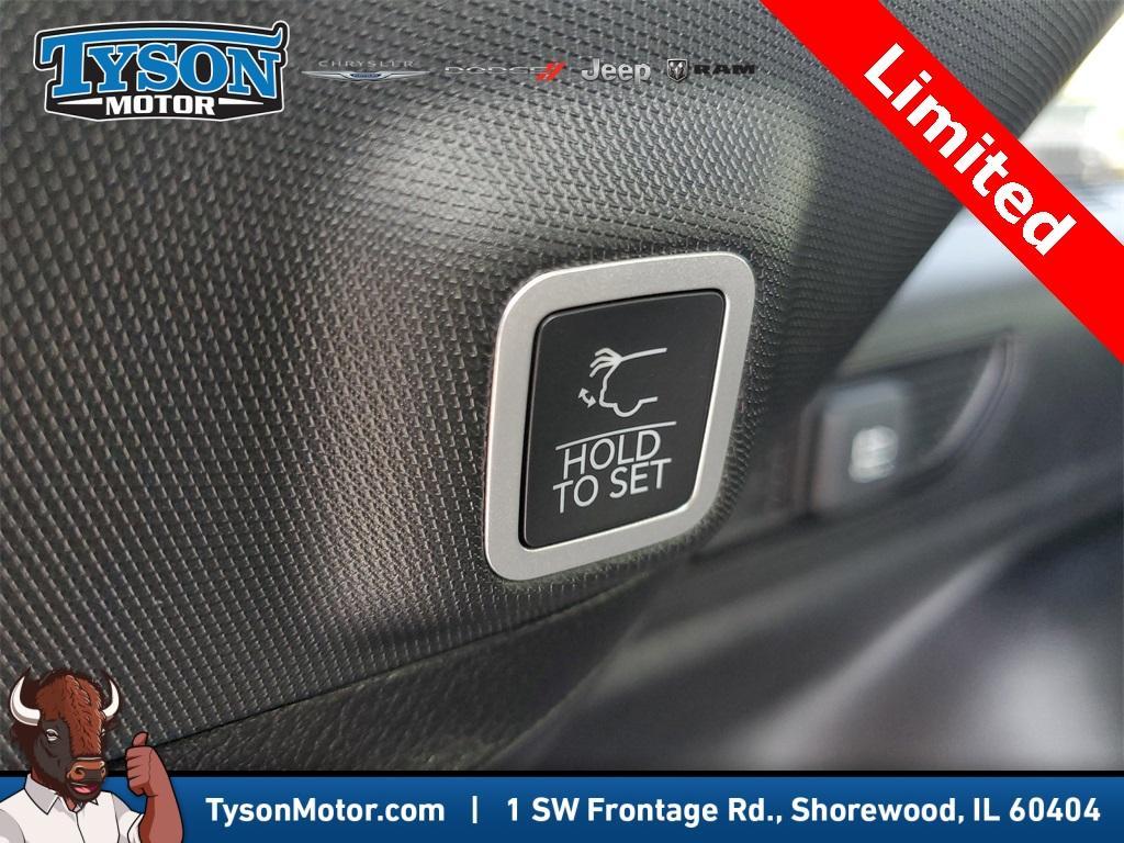 new 2025 Jeep Grand Cherokee car, priced at $47,611