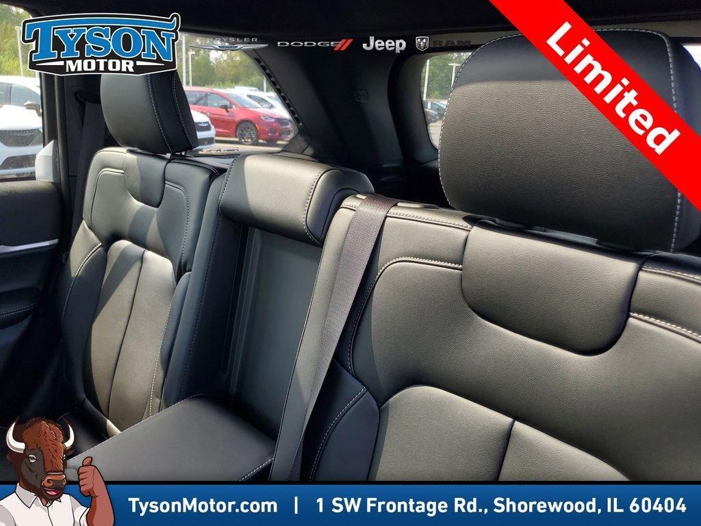 new 2025 Jeep Grand Cherokee car, priced at $44,611