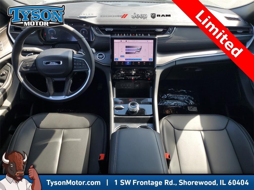 new 2025 Jeep Grand Cherokee car, priced at $47,611