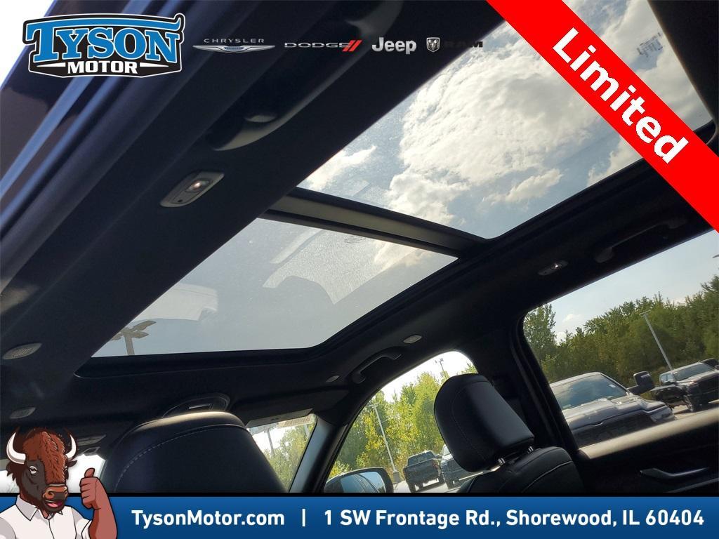 new 2025 Jeep Grand Cherokee car, priced at $47,611