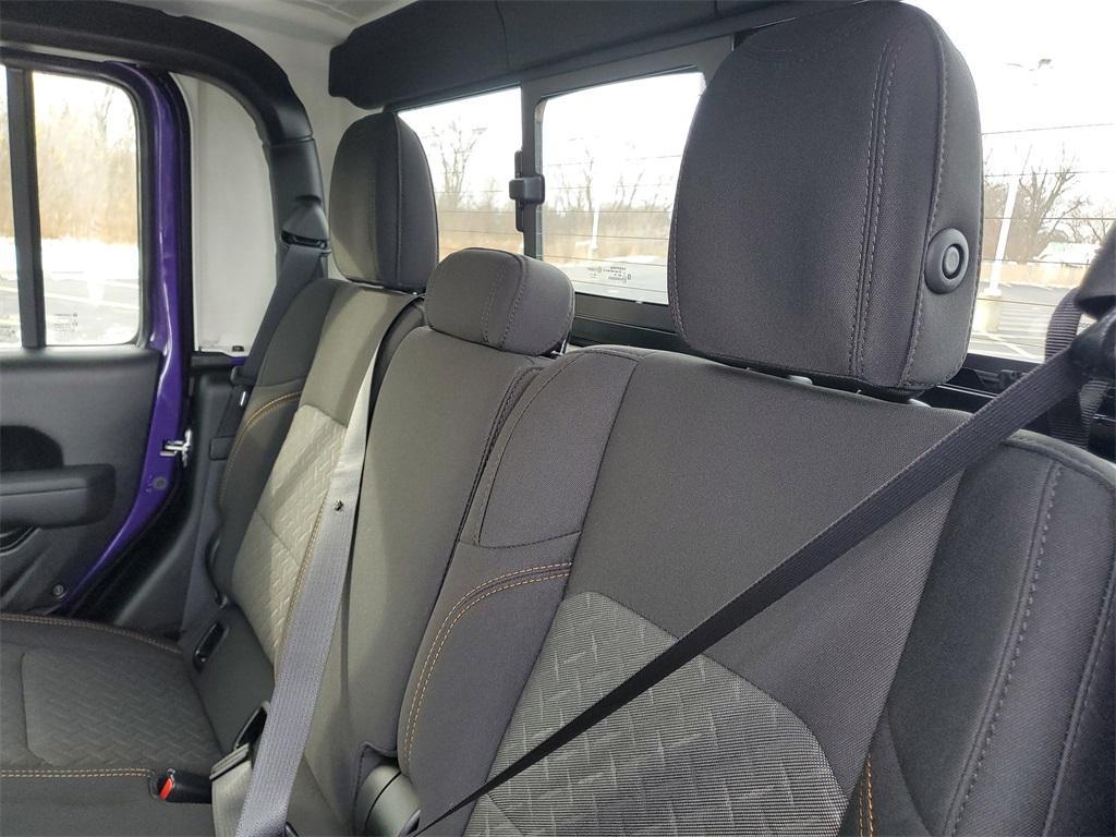 new 2026 Jeep Gladiator car, priced at $54,280