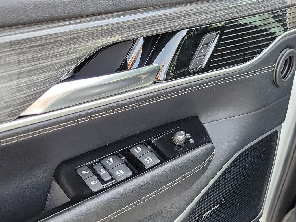 used 2022 Jeep Wagoneer car, priced at $36,977