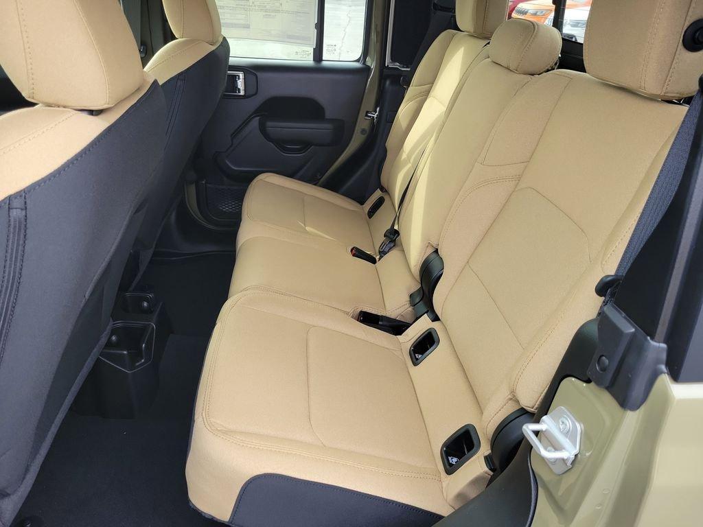 new 2026 Jeep Gladiator car, priced at $58,011