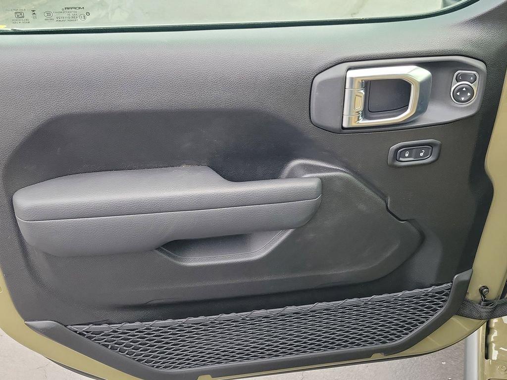 new 2026 Jeep Gladiator car, priced at $58,011