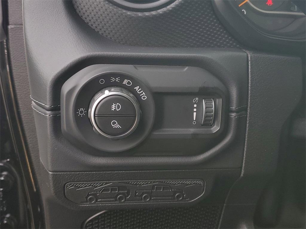 new 2026 Jeep Gladiator car, priced at $56,980