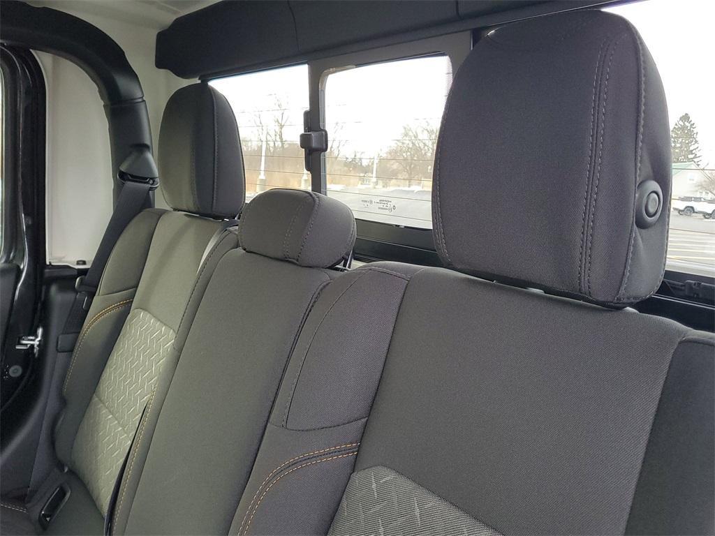 new 2026 Jeep Gladiator car, priced at $56,980