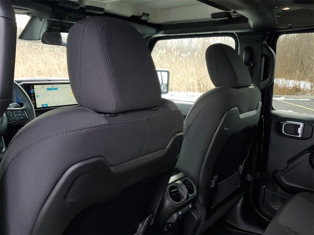 new 2026 Jeep Gladiator car, priced at $56,980