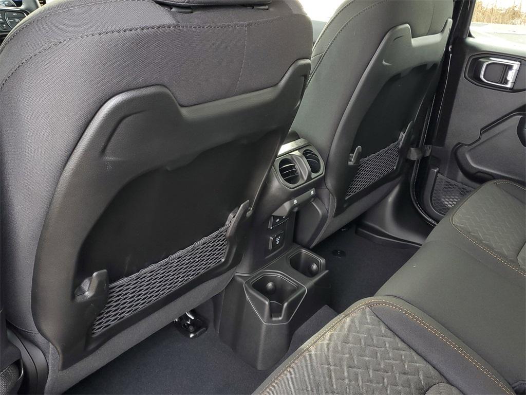 new 2026 Jeep Gladiator car, priced at $56,980