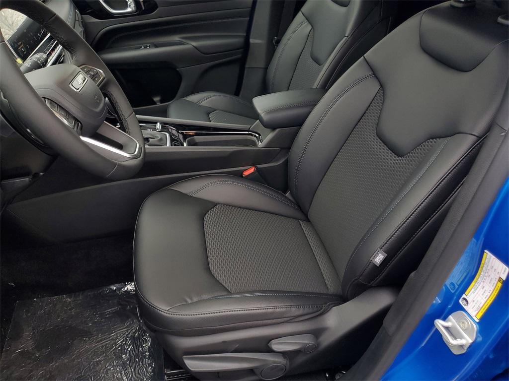 new 2026 Jeep Compass car, priced at $27,985