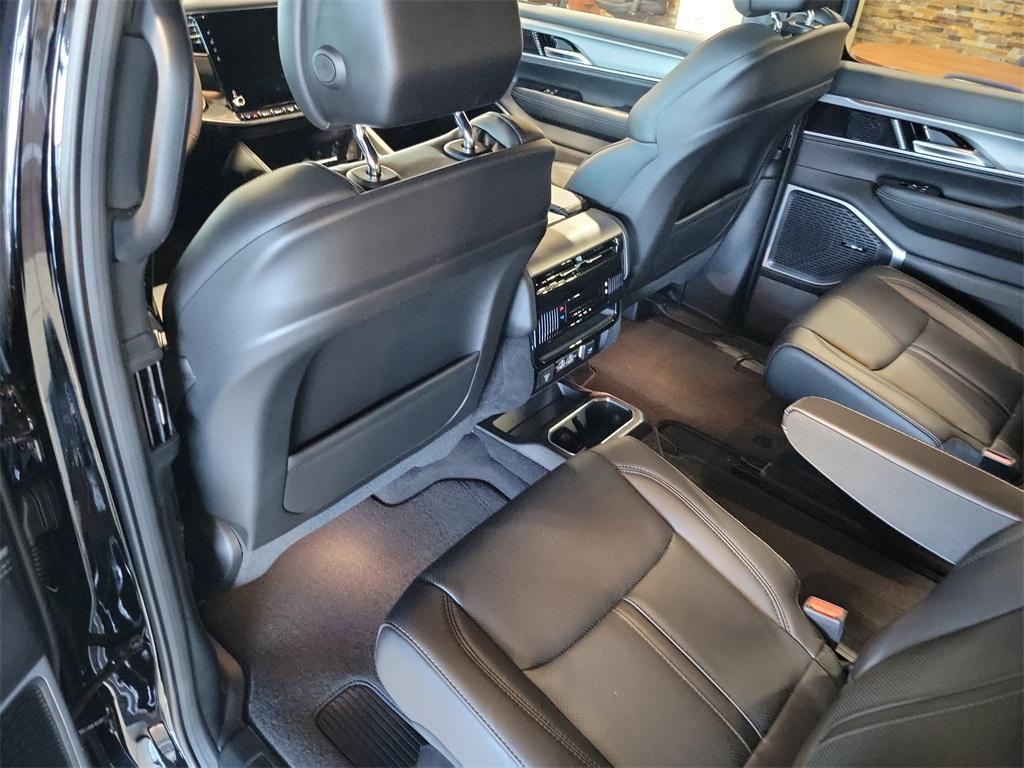 new 2026 Jeep Grand Wagoneer car, priced at $70,251