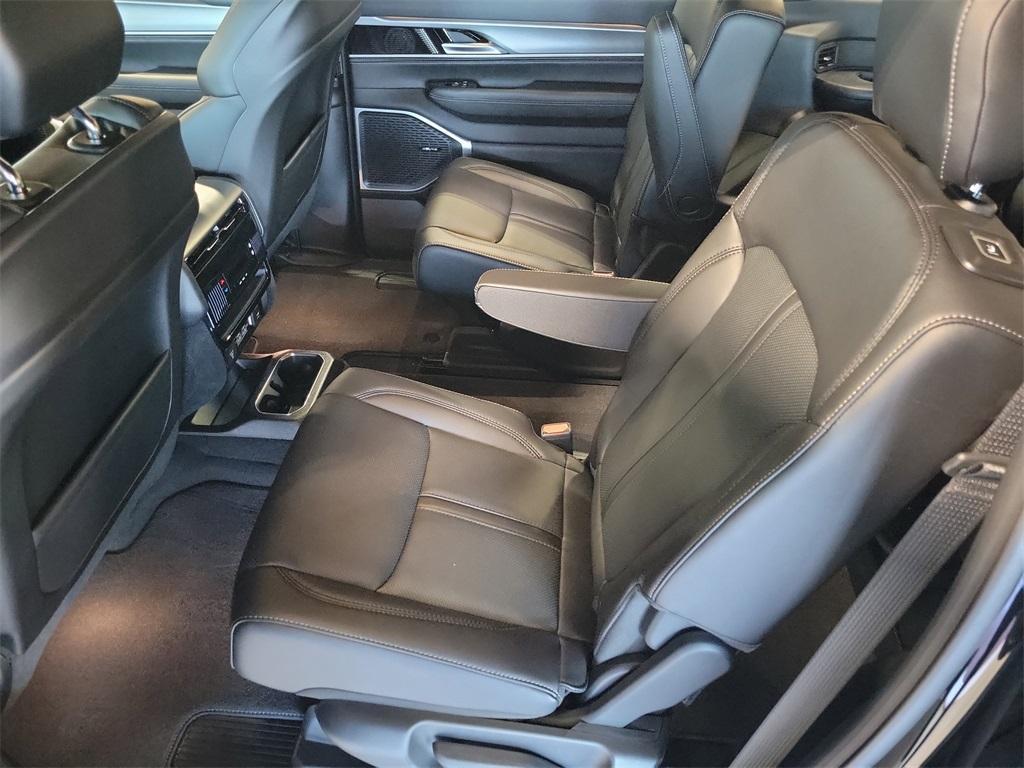 new 2026 Jeep Grand Wagoneer car, priced at $70,251