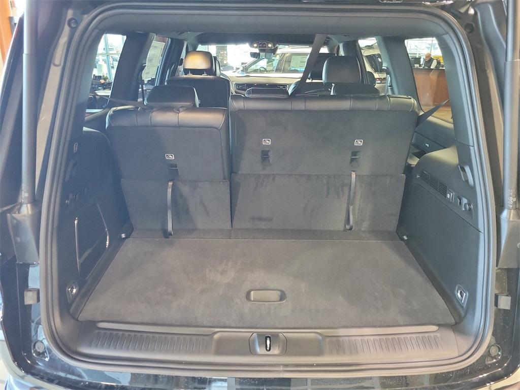 new 2026 Jeep Grand Wagoneer car, priced at $70,251