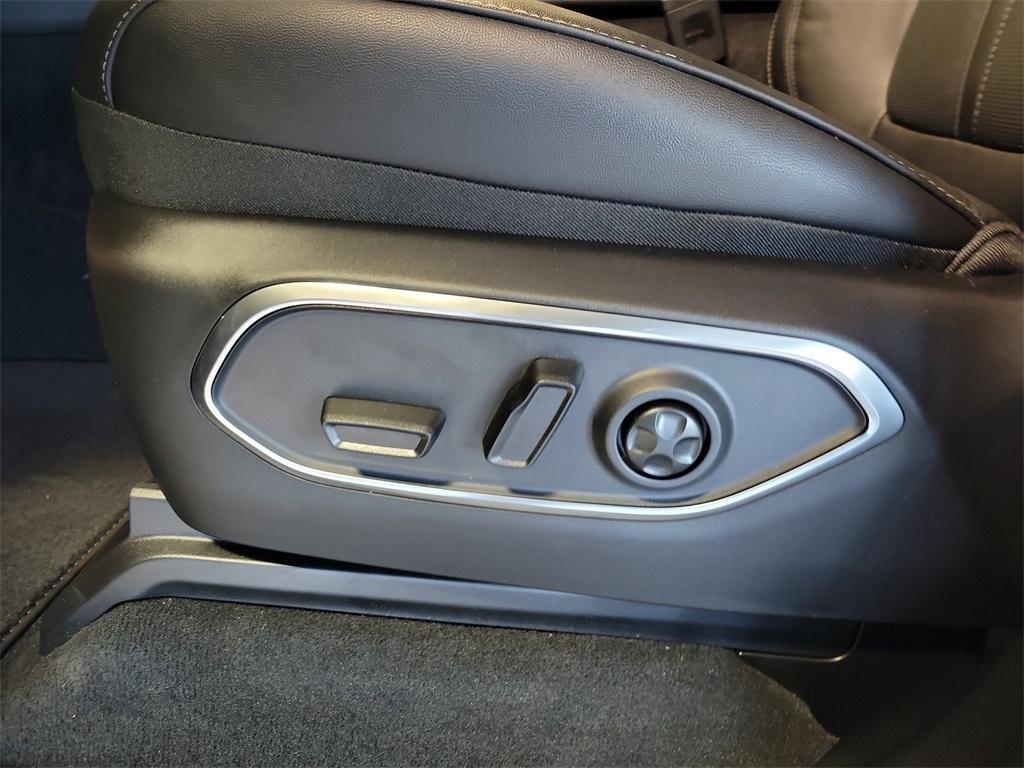 new 2026 Jeep Grand Wagoneer car, priced at $70,251