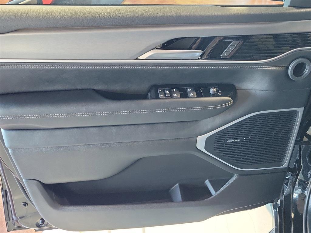 new 2026 Jeep Grand Wagoneer car, priced at $70,251