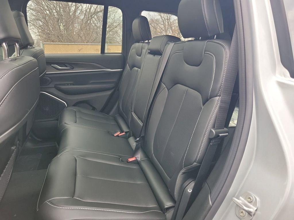 new 2026 Jeep Grand Cherokee car, priced at $49,223