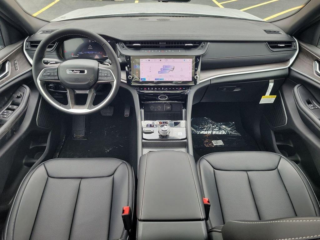 new 2026 Jeep Grand Cherokee car, priced at $49,223